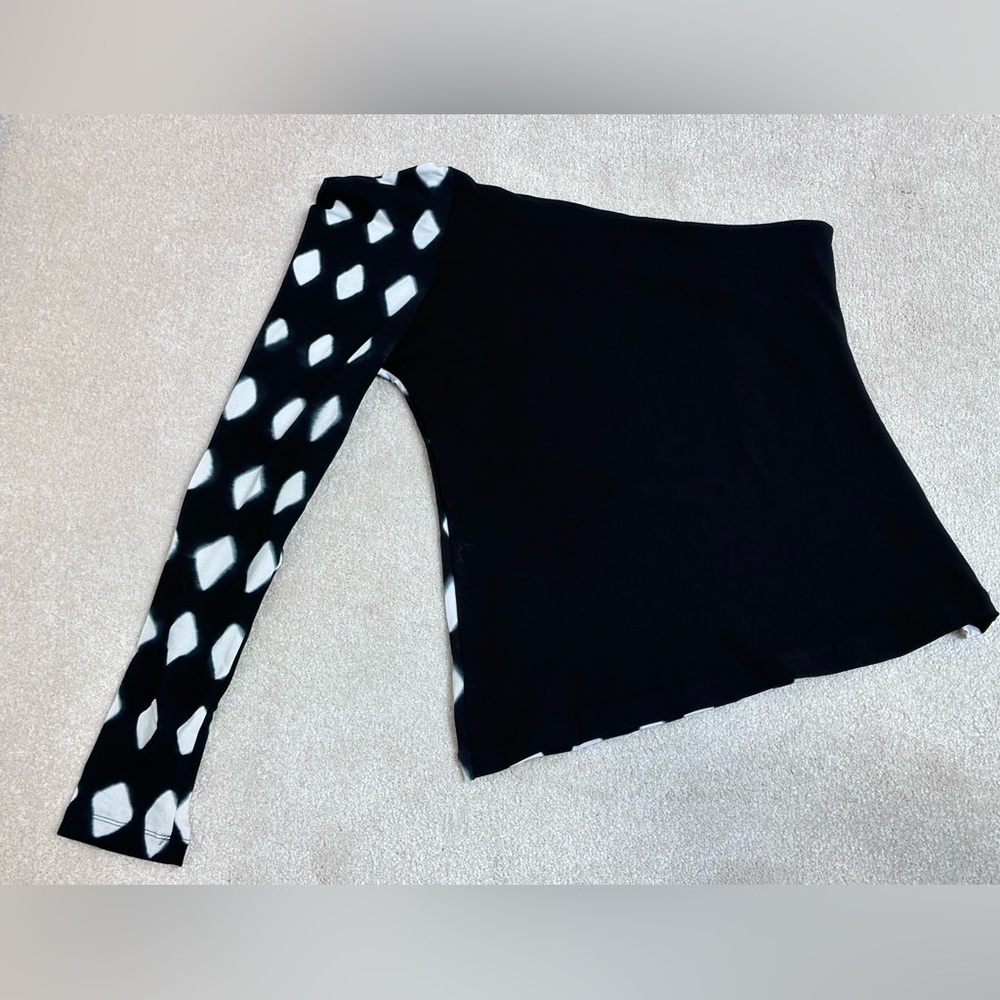 Brand New. Rock ‘N Karma top.